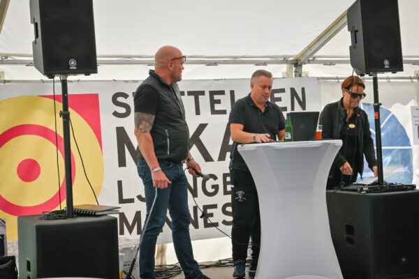Fredag dag (6 av 139)